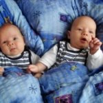Baby | twins-babys (c) Stefan Beger / pixelio.de