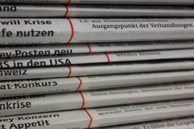 Zeitungsstapel (c) Klaus Thormann  / pixelio.de
